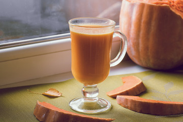 pumpkin drink with coconut oil and honey