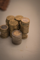 Euro Münzen gestapelt