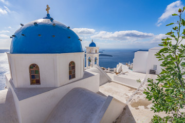 Vista panoramica sulla caldera dal villaggio di imerovigli, isola di Santorini GR	