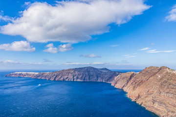 Vista panoramica sulla caldera dell'isola di Santorini, Grecia
