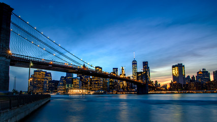 Obraz na płótnie Canvas New York Skyline bei Nacht