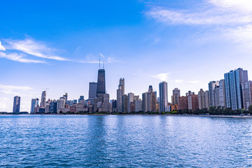 Fototapeta na wymiar Chicago Skyline with Lake Michigan