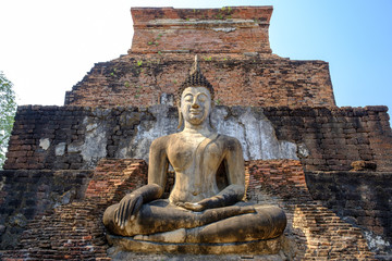Fototapeta premium buddha statue in ayutthaya thailand