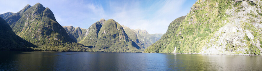 Fahrt durch das Fjord, Neuseeland