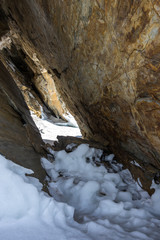 Fototapeta na wymiar Stone cave on Lake Baikal