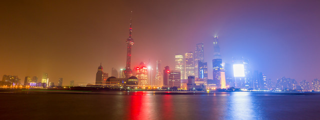 Fototapeta na wymiar Shanghai Skyline at night
