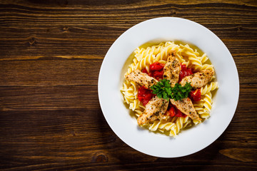 Pasta with meat, sauce and vegetables