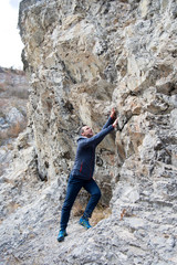 Obraz premium climber on top of mountain