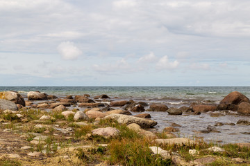 Fototapeta na wymiar Felsen an der Küste am Meer