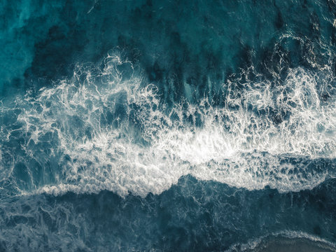 Moody Waves VI