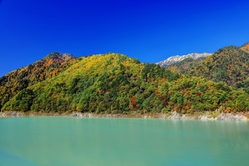 秋の龍神湖