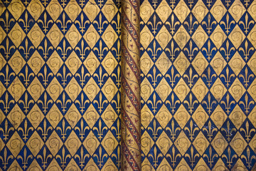 Fleur de lis  king symbol © Sina