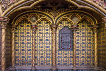 Fleur de lis  king symbol © Sina