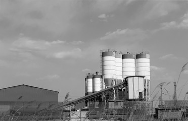 Cement concrete mixing equipment