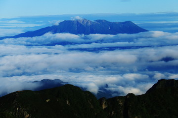 日本　中央アルプス空木岳山頂からの景色　