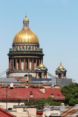 Obraz premium Panorama of rooftops and the cupola of Saint Isaac cathedral in Saint Petersburg, Russia