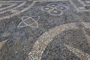 celtic patterns in cobblestones