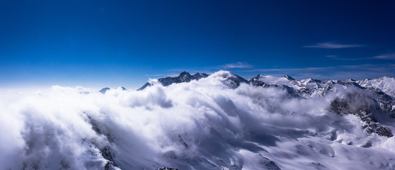 Bergpanorama der österreichischen Alpen