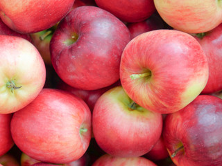 Fototapeta na wymiar Organic fresh picked apple background