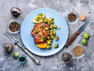 Meat steak with vegetables