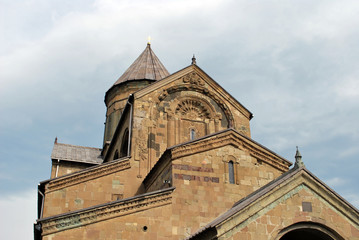Fototapeta na wymiar The Svetitskhoveli cathedral in Mtskheta, Georgia
