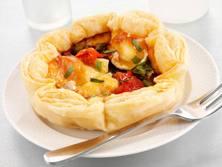 CAMEMBERT AND TOMATO TART