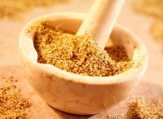 LEMON PEPPER SEASONING IN PESTLE AND MORTAR