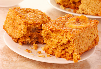 HONEY AND BANANA FLAPJACKS