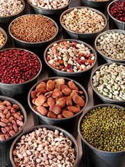 SELECTION OF BEANS AND PULSES