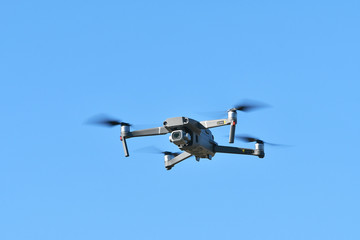 空撮専用の小型ドローン