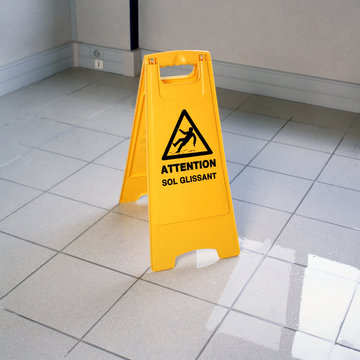 attention sol glissant