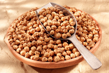 ROASTED CHICKPEAS