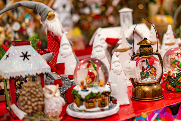 christmas decorations store, sales holiday weekend f