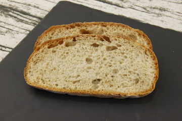 Tranches de pain de campagne