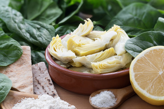 Quartered Artichoke Hears with Other Ingredients