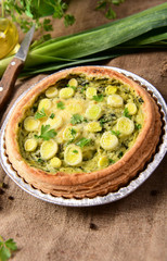 Quiche with leeks and cheese
