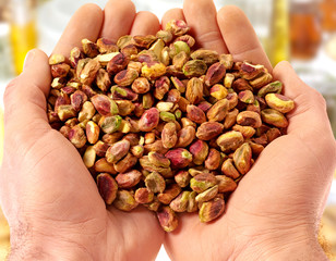 HANDFUL OF PISTACHIO NUTS