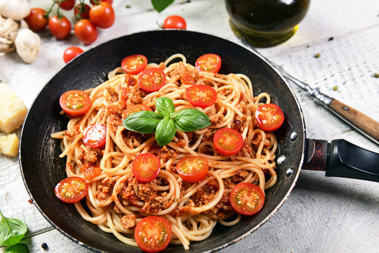 Tasty homemade spaghetti bolognese