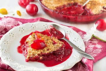 Plum crumble 