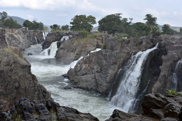 Hogenakkal Falls – The Niagara Falls Of India