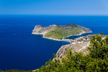 Obraz premium Griechenland, Ionisches Meer, Kefalonia, Erisos mit Port Assos