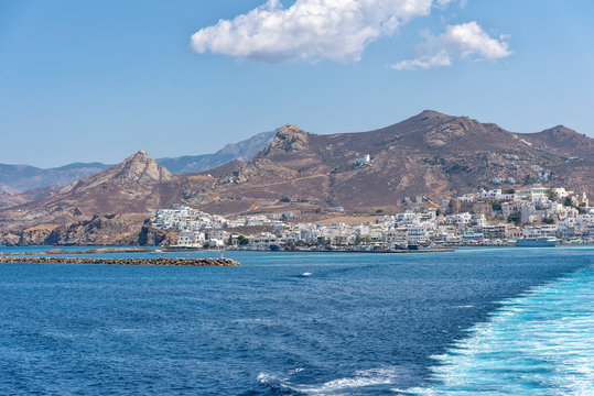 Nasso bay and harbor - Cyclades island - Aegean sea - Naxos - Greece