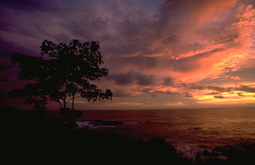 Naklejka na ściany i meble Sunset at Jaco Beach in Costa Rica