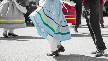 Among the dances and music of the tulip festival in the village of Castiglione del Lago