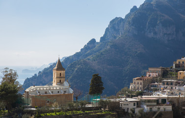 Fototapeta na wymiar church in the city of Positano
