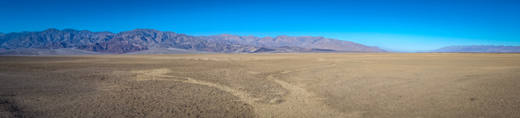 Fototapeta na wymiar death valley national park scenes in california