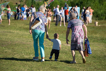 Obraz premium People raised hand air fighting for protest .