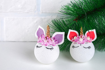 Diy, the unicorn. How to make a unicorn from a Christmas ball toy. Step by step guide photo. Christmas tree decorations.