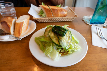 サラダ