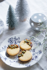 ナッツのチョコサンドクッキー